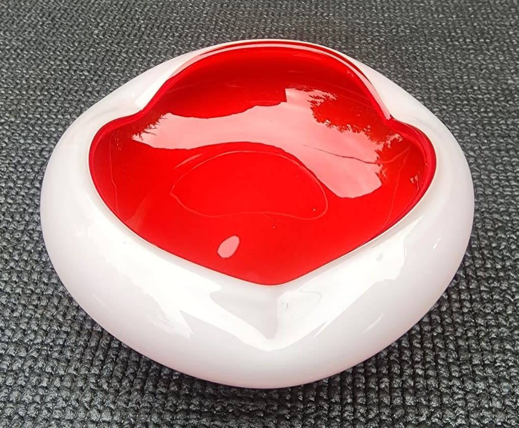 Ashtrays ITALIAN MURANO RED AND WHITE INCAMICATO ART GLASS ASHTRAY
